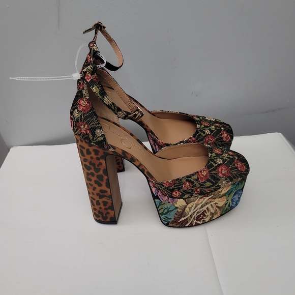 Jessica Simpson Pinkston Floral and Leopard Block Heel Platform Pumps - Picture 2 of 9